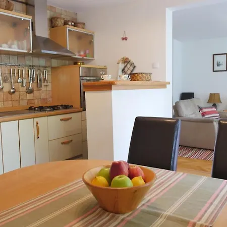 S&z Apartment *